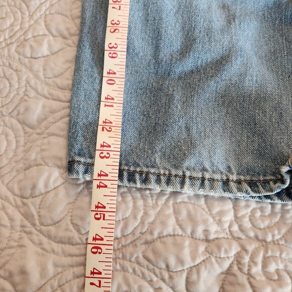Mens Levi's 550 Relaxed Fit Jeans Light Wash Denim Blue Size 46x32 - Picture 5 of 13